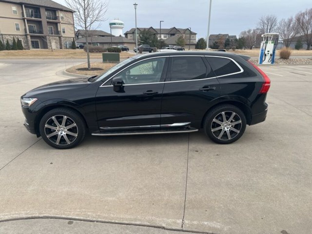 Used 2021 Volvo XC60 T5 Inscription SUV