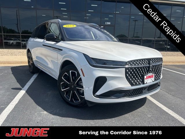 2024 Lincoln Nautilus Reserve AWD's photo