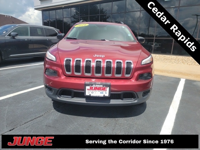 Used 2016 Jeep Cherokee Sport with VIN 1C4PJMAB6GW218843 for sale in Hiawatha, IA