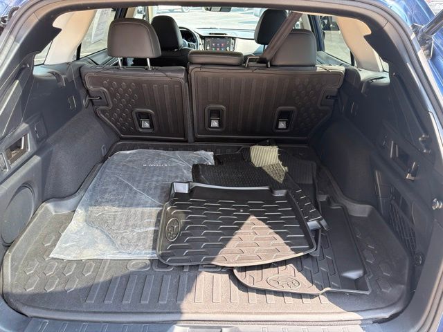 2020 Subaru Outback Limited - Photo 13