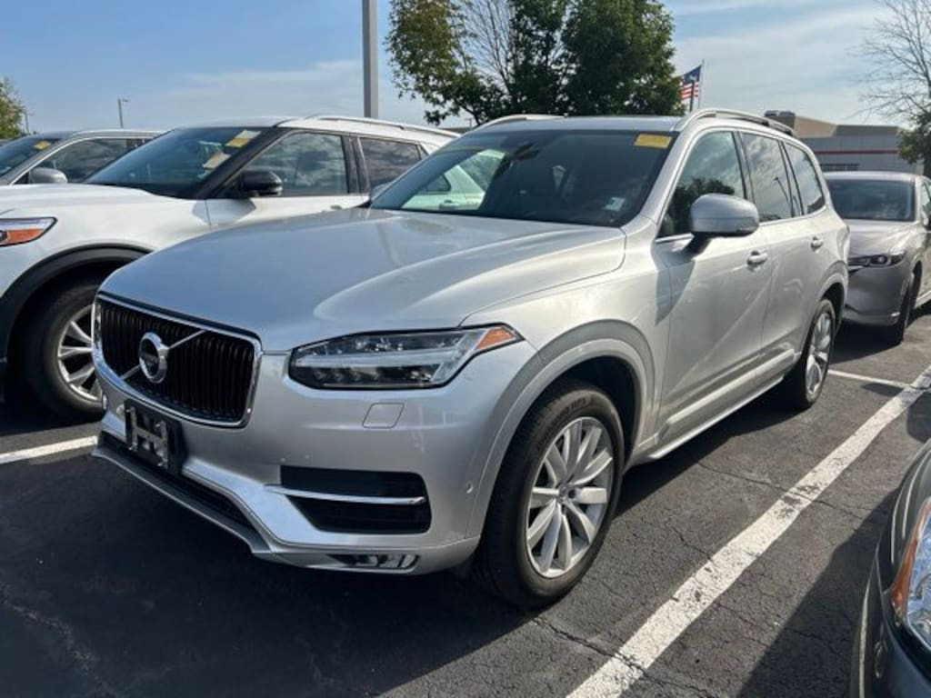 Used 2016 Volvo XC90 T6 Momentum SUV