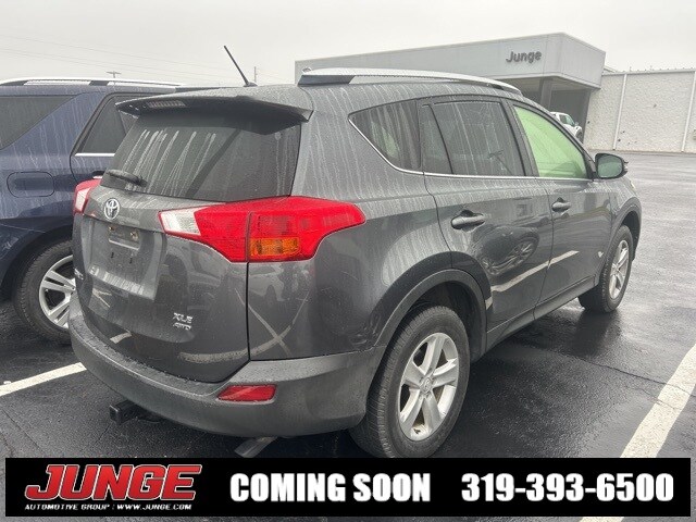 2013 Toyota RAV4 XLE photo 4