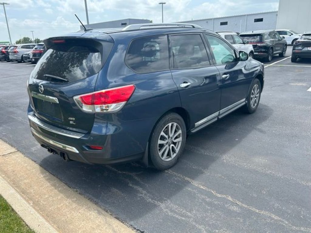 Used 2014 Nissan Pathfinder SL SUV