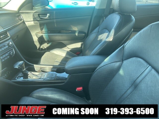 2017 Kia Optima EX photo 3