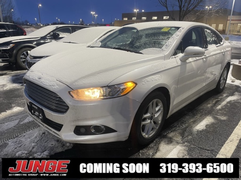 Used 2015 Ford Fusion SE Sedan