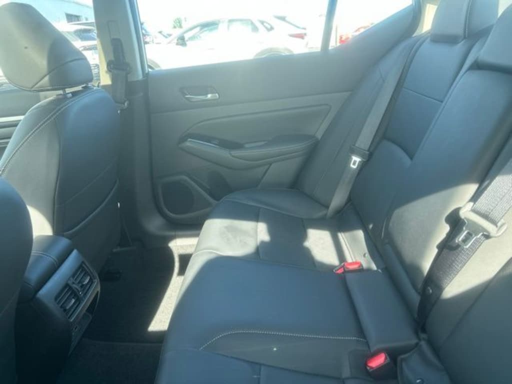 Used 2023 Nissan Altima 2.5 SL Sedan