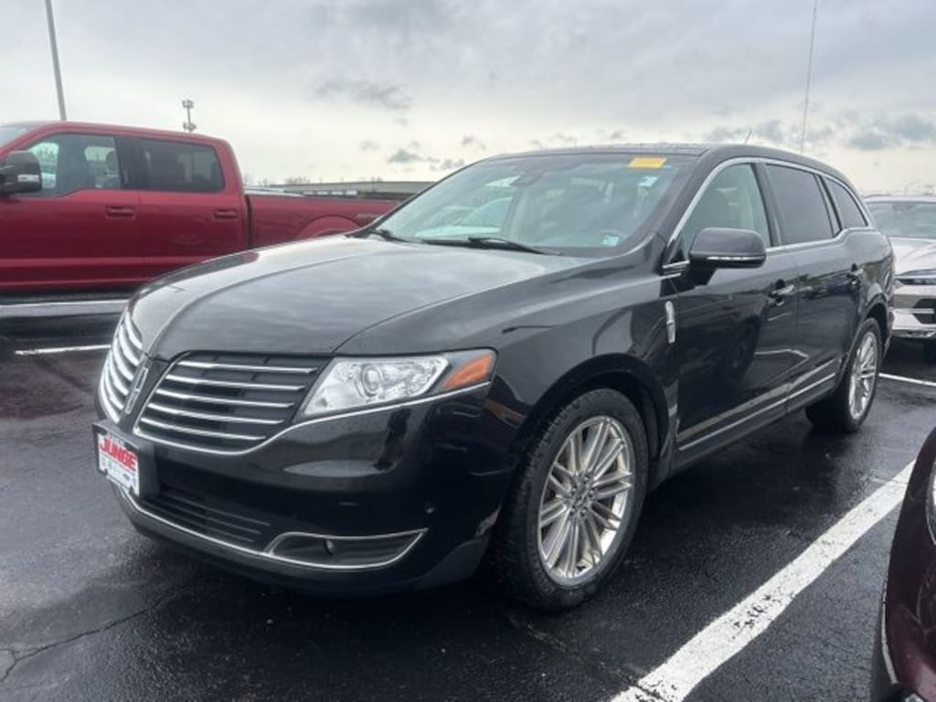 Used 2019 Lincoln MKT Standard SUV