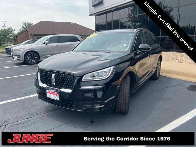 2022 Lincoln Corsair Reserve photo 3