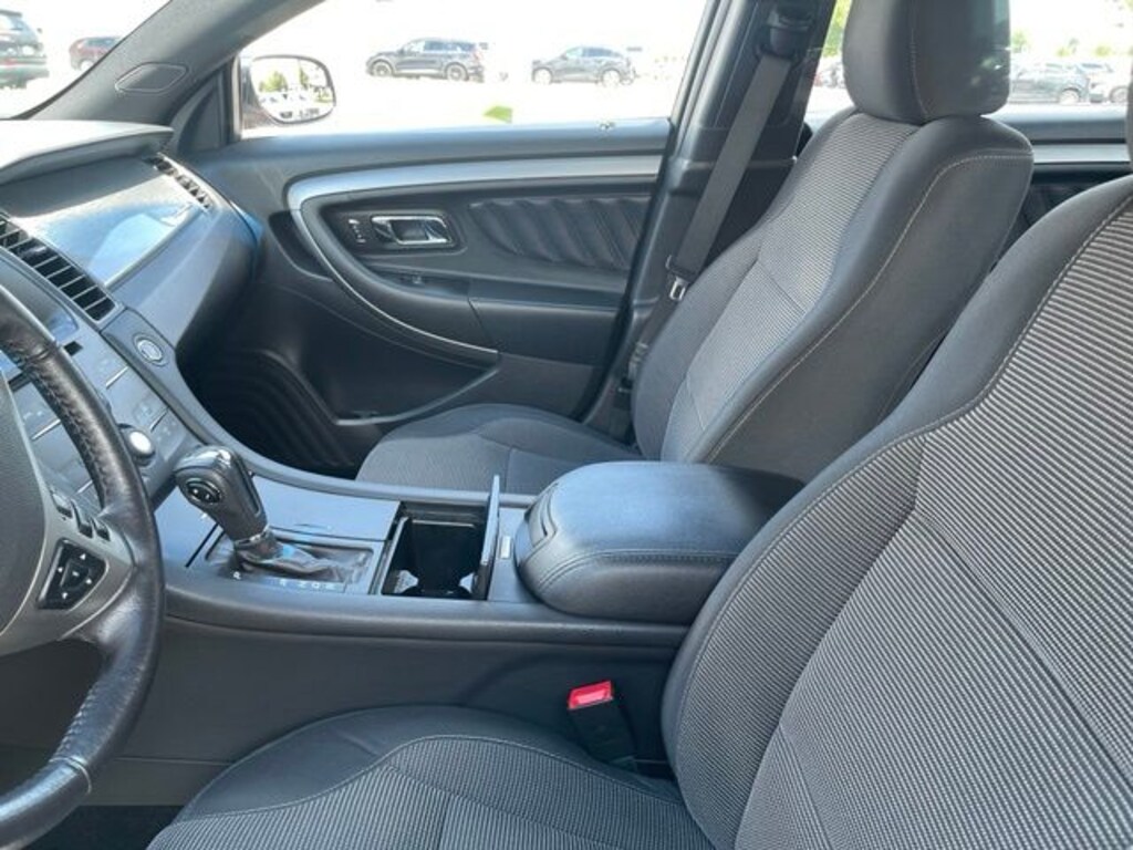 Used 2015 Ford Taurus SEL Sedan