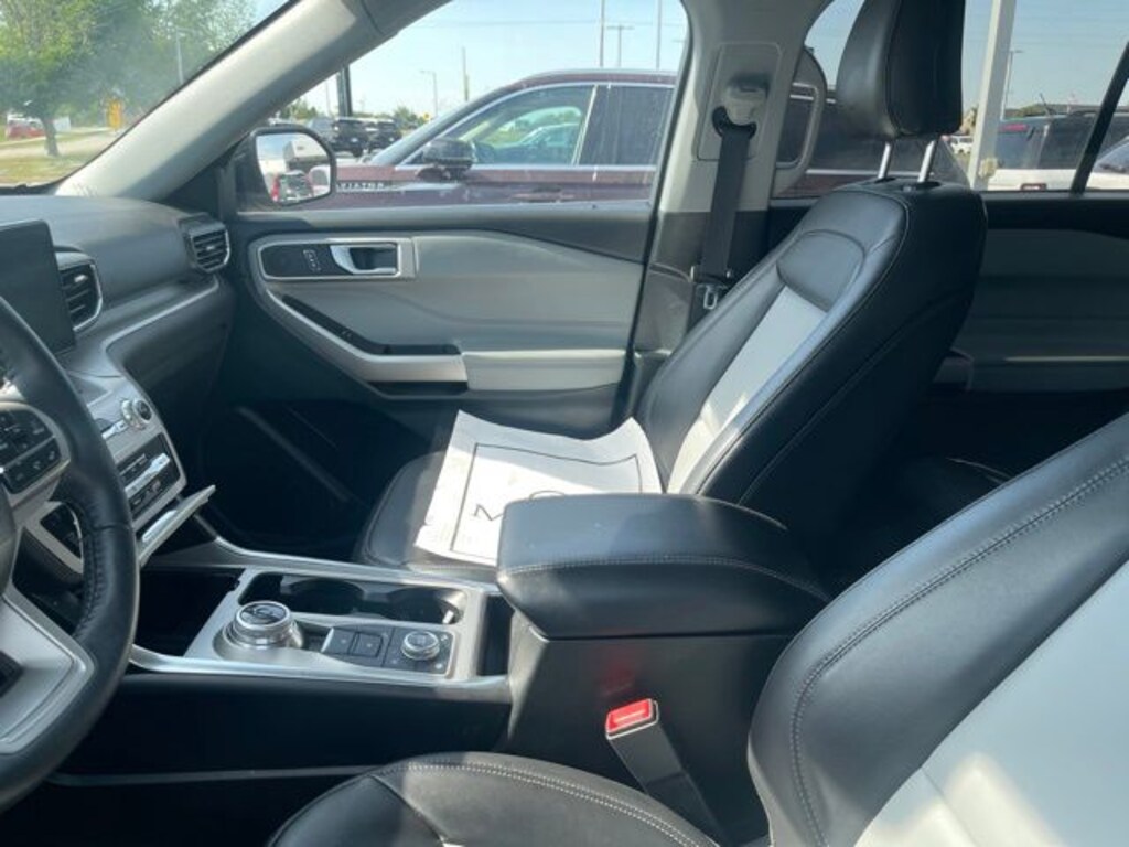 Used 2023 Ford Explorer XLT SUV