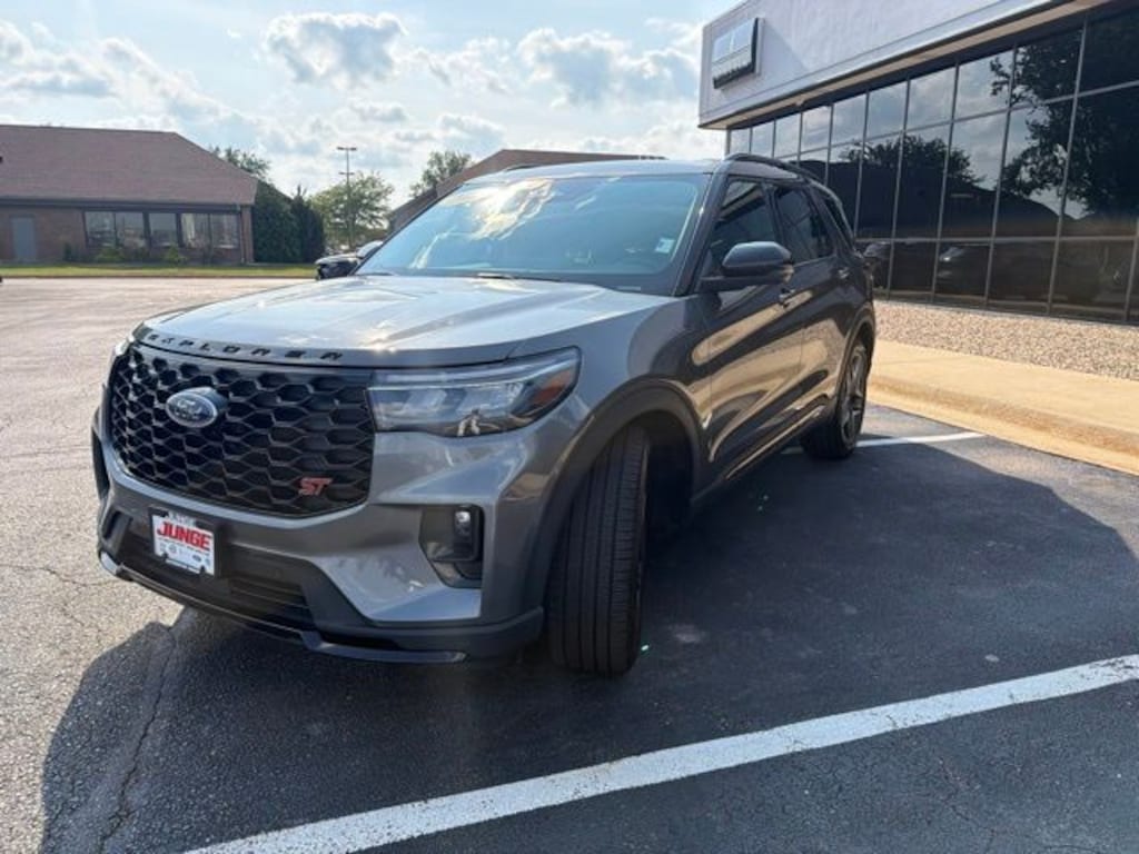 Used 2025 Ford Explorer ST SUV