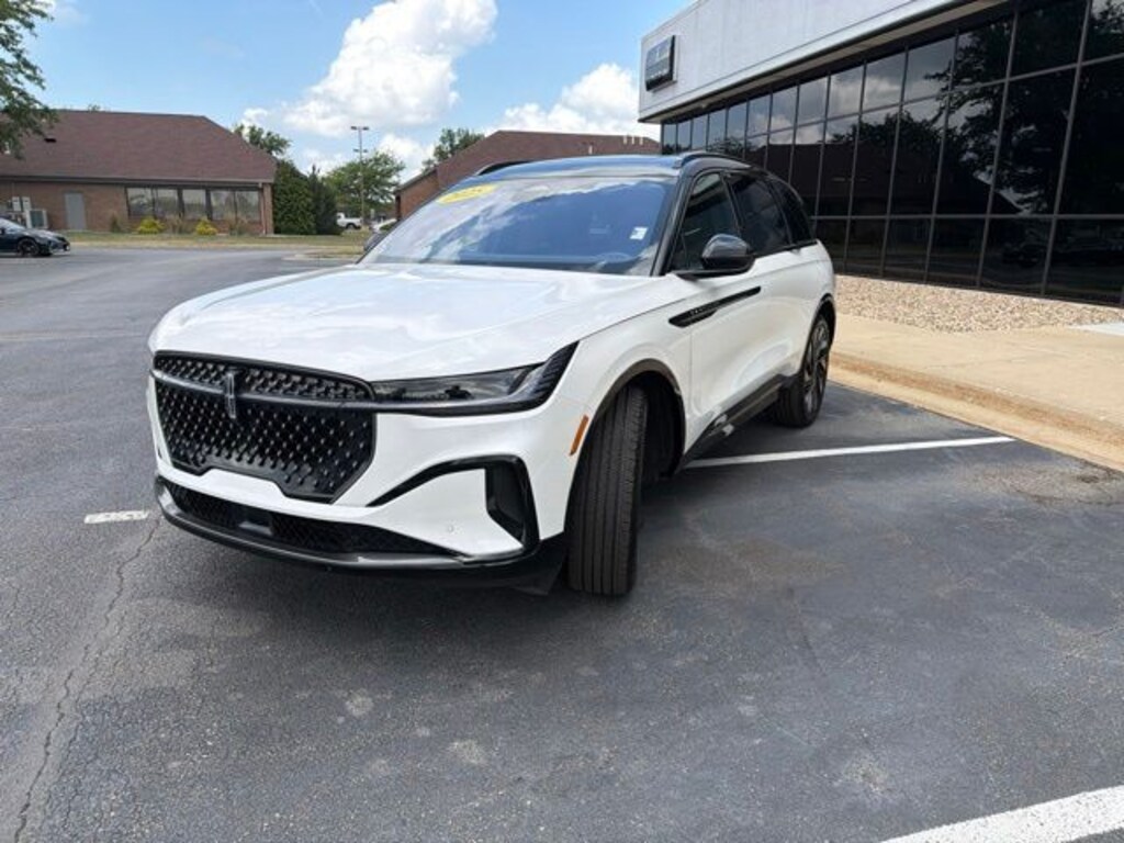 Used 2025 Lincoln Nautilus Reserve SUV