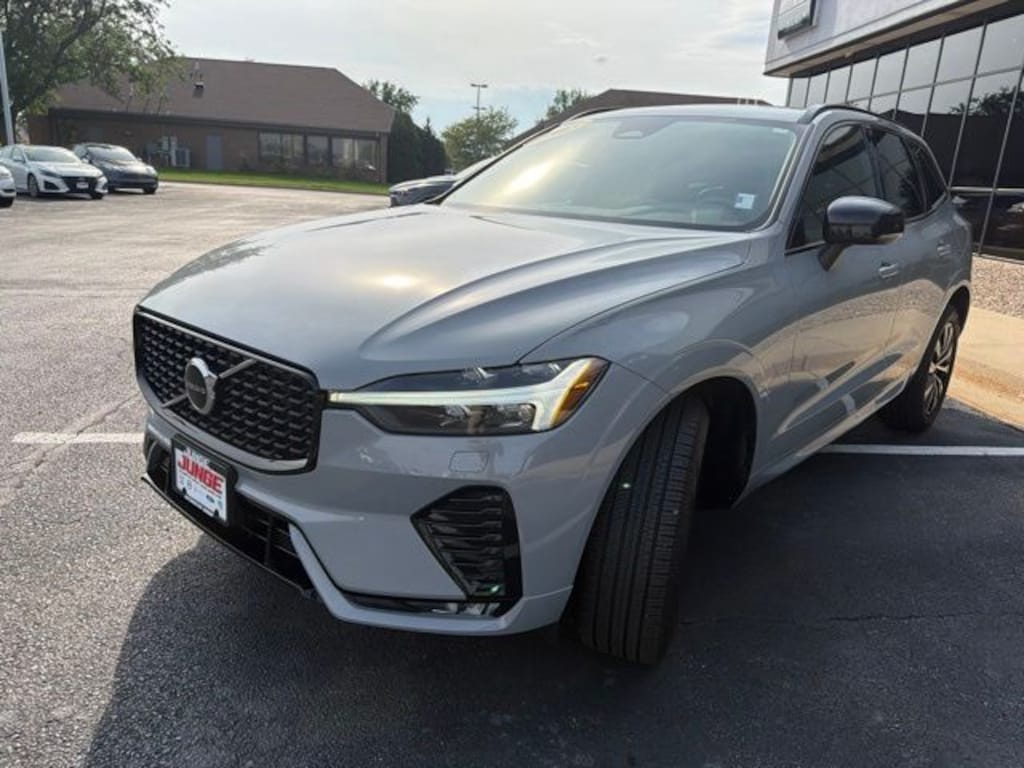 Used 2025 Volvo XC60 B5 Core SUV