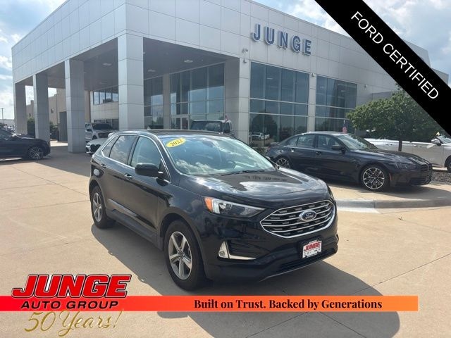Featured Pre-Owned 2022 Ford Edge SEL SUV for sale in Hiawatha, IA