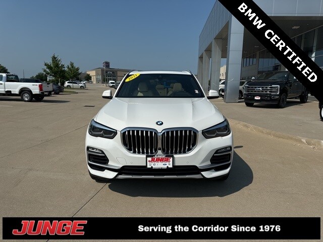 Used 2021 BMW X5 40i with VIN 5UXCR6C03M9F66951 for sale in North Liberty, IA