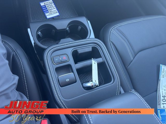 2025 Ford Mustang Mach-E Premium - Photo 26