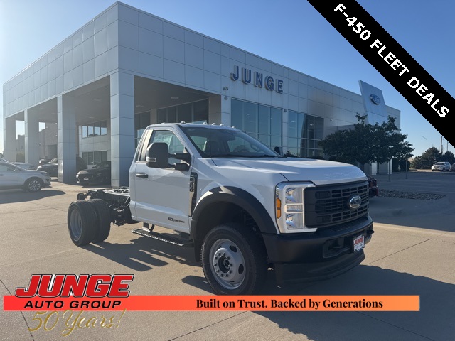 2026 Ford F-450 Super Duty Chassis Cab XL's photo