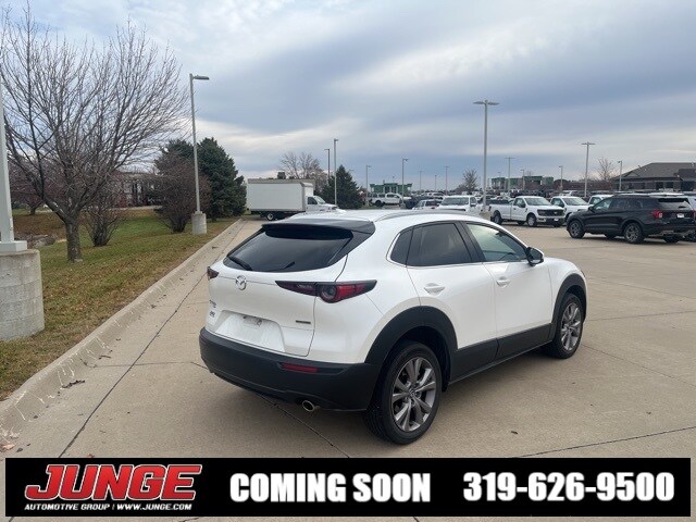 2021 Mazda CX-30 Premium photo 3