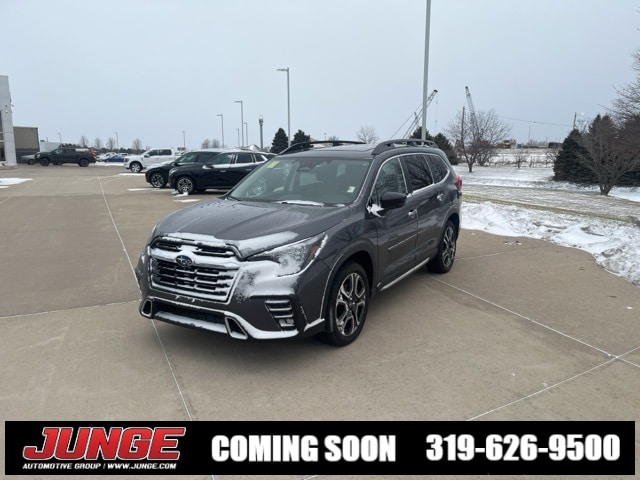 2024 Subaru Ascent Touring's photo
