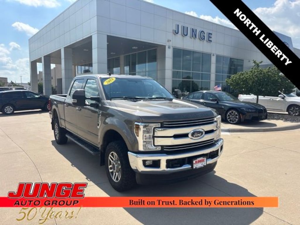 Used 2019 Ford F-250 Lariat Truck