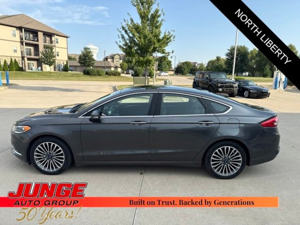 Used 2018 Ford Fusion SE Sedan