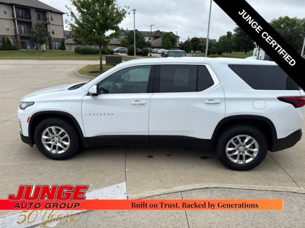 Used 2023 Chevrolet Traverse LS SUV