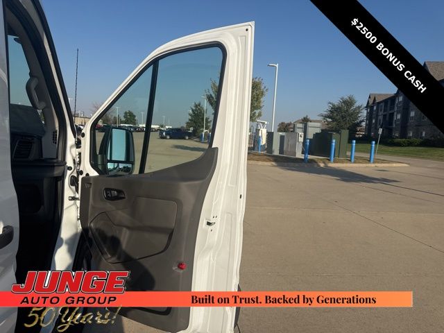 2026 Ford Transit Van Base - Photo 11