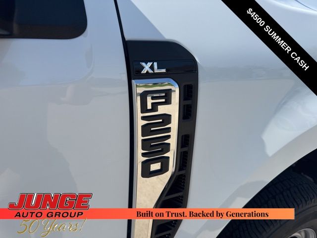 2026 Ford F-250 Super Duty XL - Photo 10