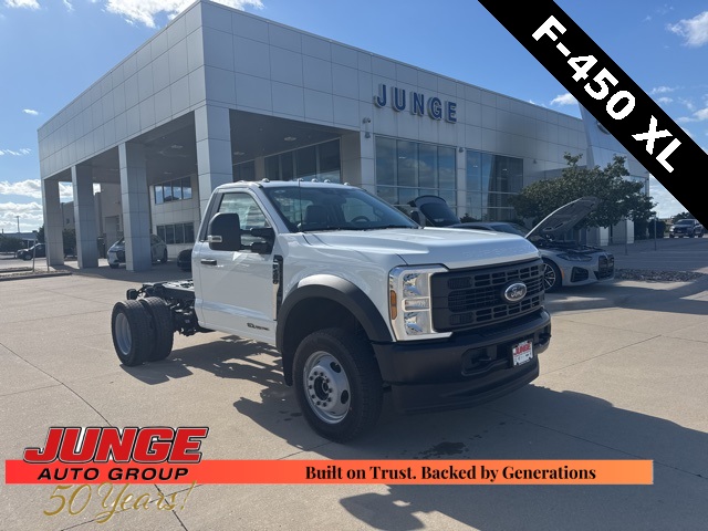2026 Ford F-450 Chassis TRUCK 