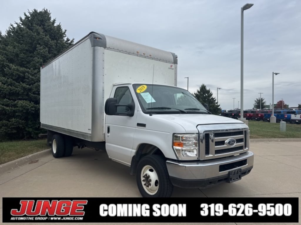 Used 2019 Ford E-450 Cutaway Base Cab/Chassis