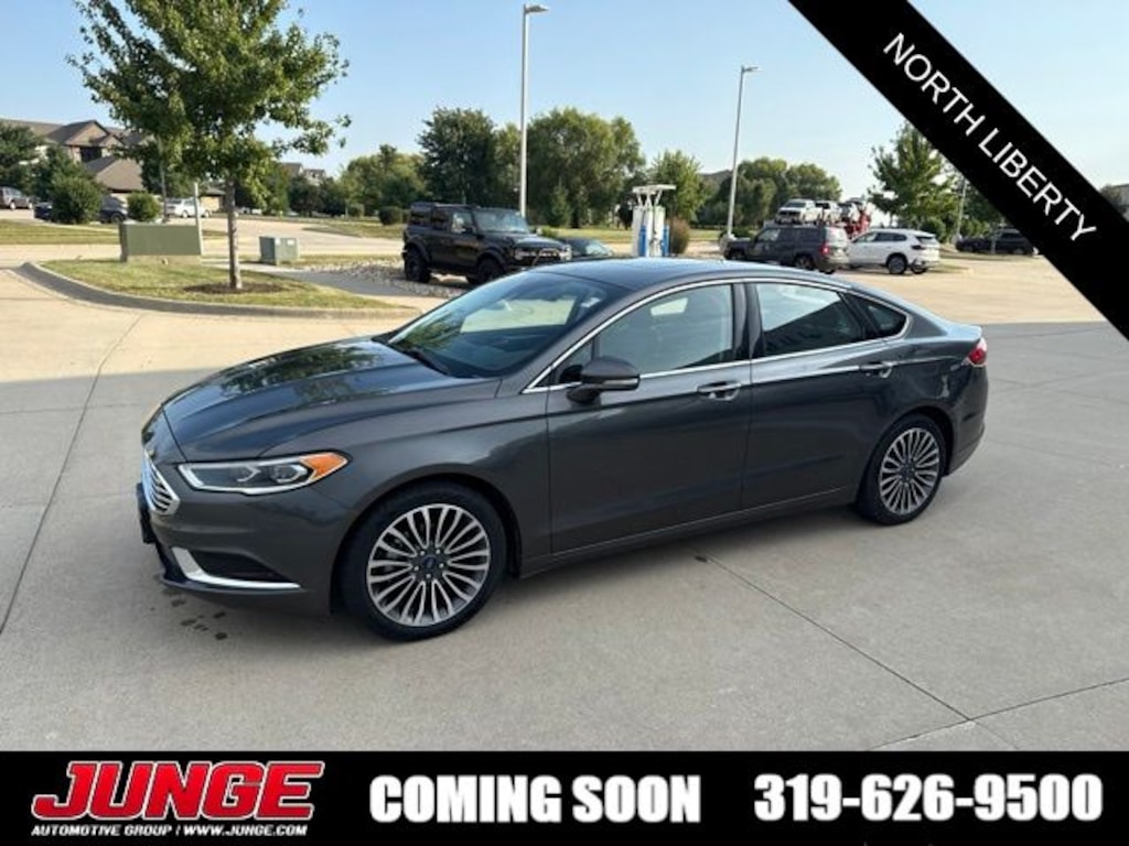 Used 2018 Ford Fusion SE Sedan
