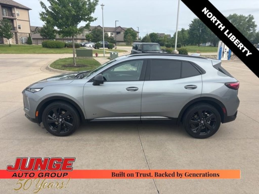 Used 2025 Buick Envision Sport Touring SUV