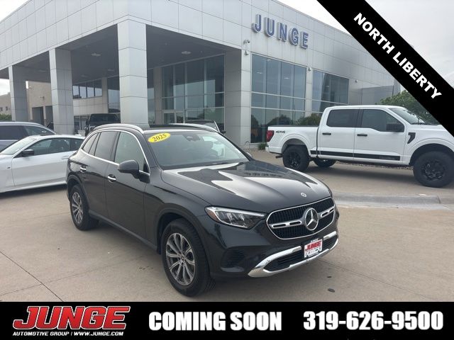 2025 Mercedes-Benz GLC GLC 300 4MATIC's photo