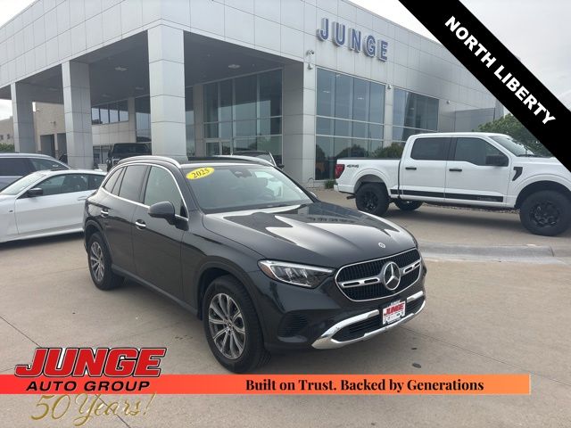 2025 Mercedes-Benz GLC GLC 300 4MATIC's photo