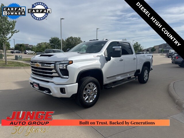 2024 Chevrolet Silverado 2500HD High Country photo 3