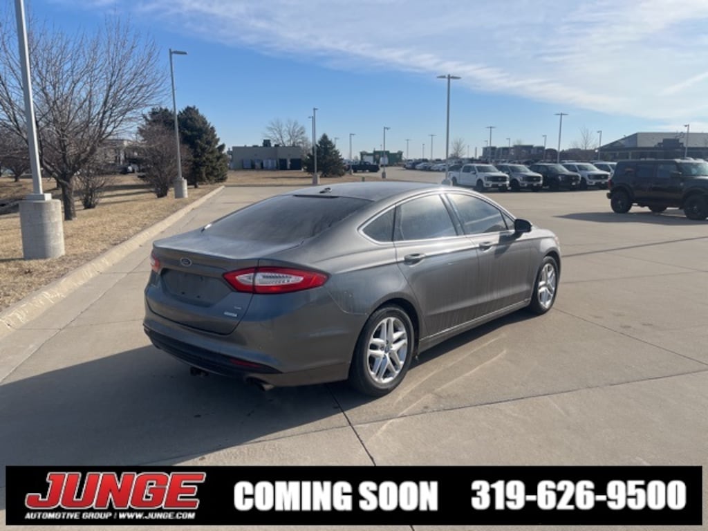 Used 2014 Ford Fusion SE Sedan