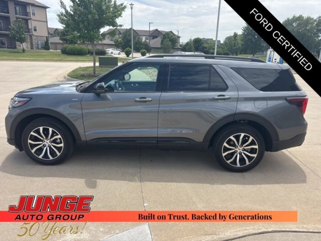 Certified 2025 Ford Explorer ST-Line SUV