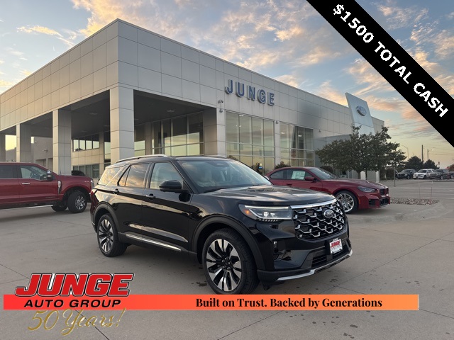 2026 Ford Explorer Platinum's photo