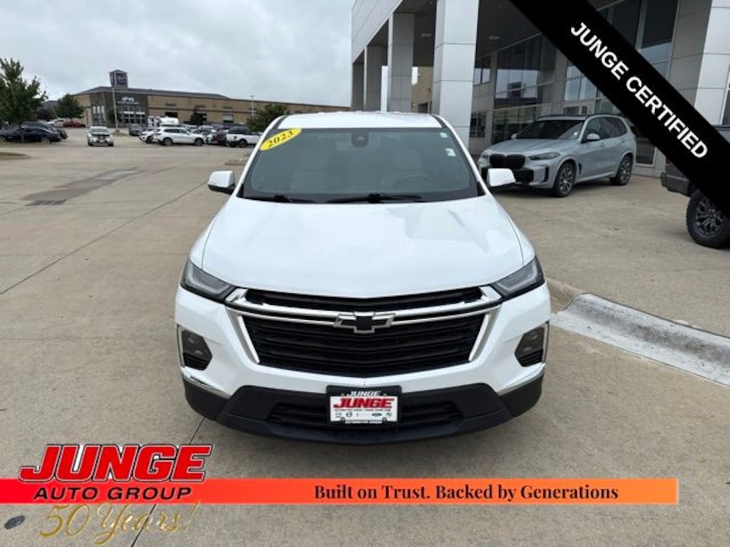 Used 2023 Chevrolet Traverse LS SUV