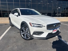 2026 Volvo V60 Cross Country B5 Plus AWD Wagon