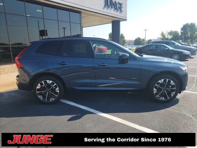 2026 Volvo XC60 Plus - Photo 25
