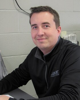 Staff member Mike Sands from ID_5d69eff64ca2