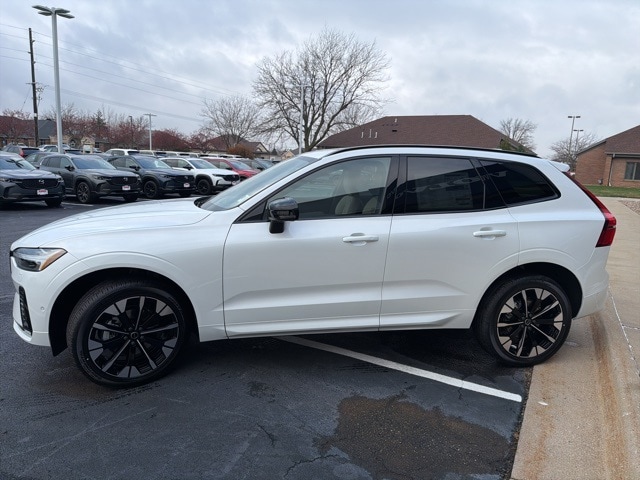 2026 Volvo XC60 Plus - Photo 20