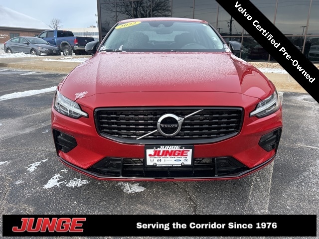 Certified 2022 Volvo S60 Momentum with VIN 7JRL12TZ7NG174339 for sale in Hiawatha, IA