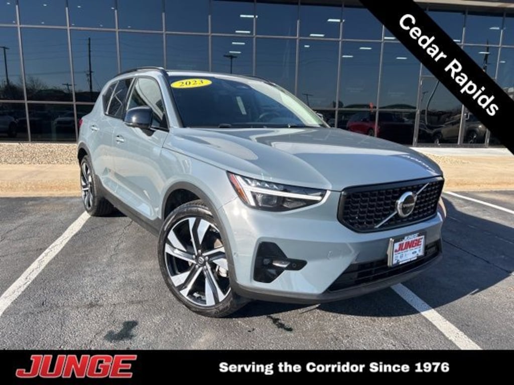 Used 2023 Volvo XC40 Ultimate SUV