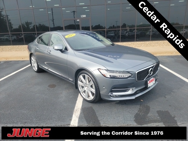 2017 Volvo S90