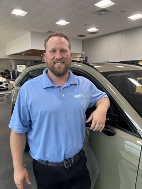 Staff member Tylor Rickard from ID_5d69eff64ca2