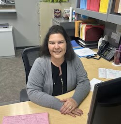 Staff member Margie Cavalier from ID_5d69eff64ca2