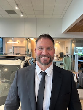 Staff member Brent O'Donnell from ID_5d69eff64ca2