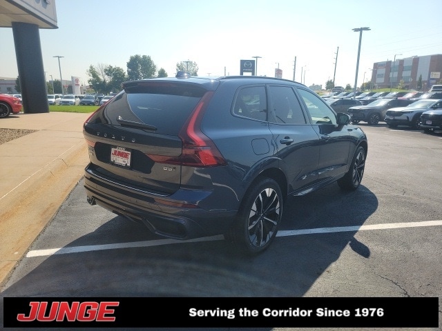 2026 Volvo XC60 Plus - Photo 26